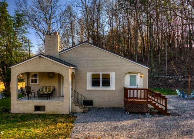 Property at 1429 Dupont Rd, Seymour, TN 37865, 4 beds, 3 baths