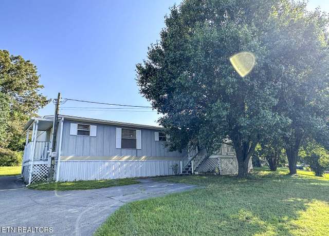 Property at 1432 River Breeze Dr, Sevierville, TN 37876, 3 beds, 2 baths