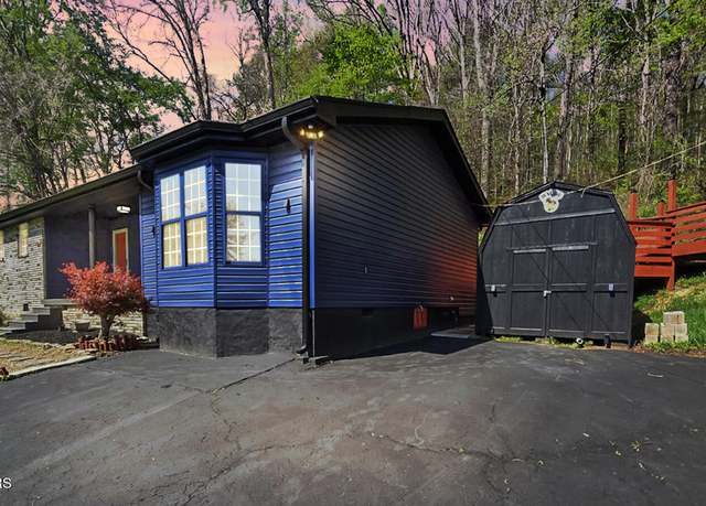 Property at 101 Old Vasper Rd, Caryville, TN 37714, 4 beds, 3 baths