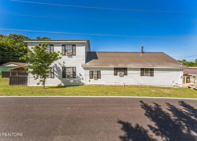 Property at 1810 Creason Dr, Maryville, TN 37801, 4 beds, 1 bath