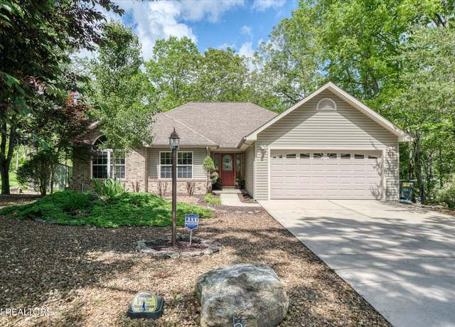 Property at 5 Cherokee Ct, Crossville, TN 38572, 2 beds, 2 baths