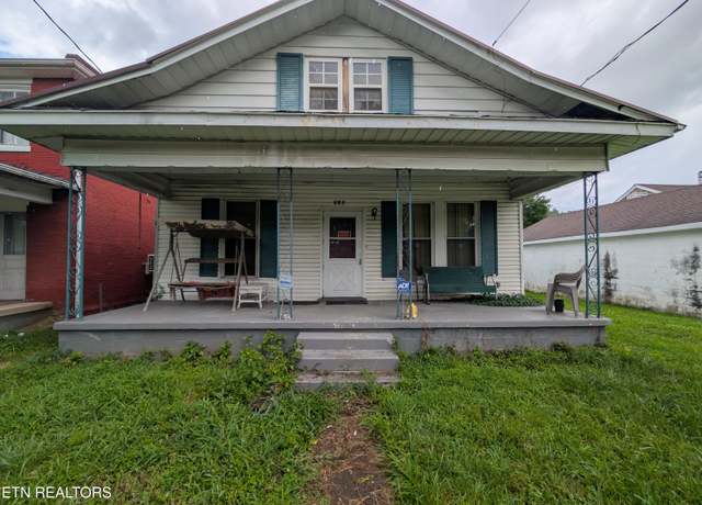 Property at 510 Chester Ave, Middlesboro, KY 40965, 3 beds, 1 bath