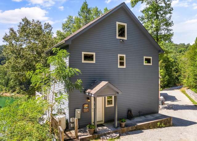 Property at 112 Lazy Cove Ln, Lafollette, TN 37766, 9 beds, 4 baths