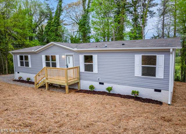 Property at 525 Smokey Dr, Loudon, TN 37774, 4 beds, 2 baths