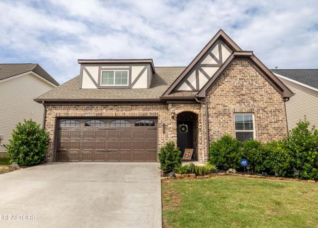 Property at 1227 Branch Creek Lane Ln, Maryville, TN 37801, 2 beds, 2 baths
