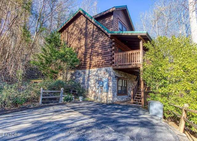 Property at 704 Yona Trail Way, Gatlinburg, TN 37738, 3 beds, 3 baths