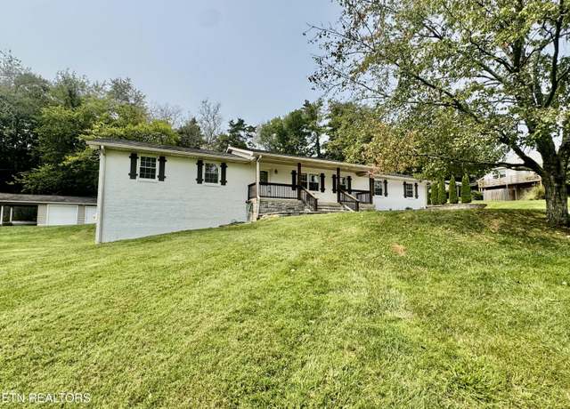 Property at 719 Mcfee Rd, Knoxville, TN 37934, 4 beds, 3 baths