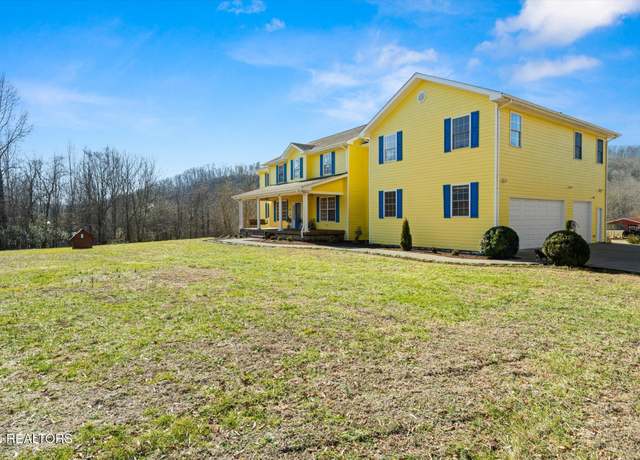 Property at 457 Smith Rd, Clinton, TN 37716, 5 beds, 4 baths