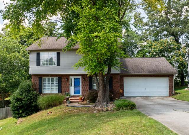 Property at 1517 Randal Park Dr, Knoxville, TN 37922, 3 beds, 2.5 baths