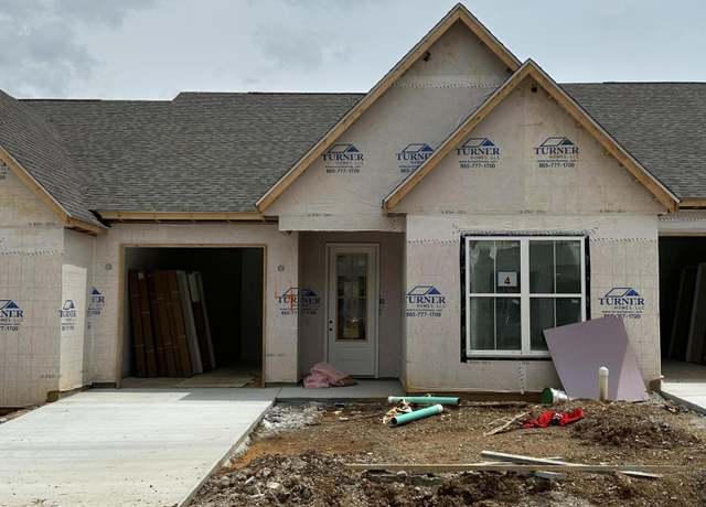 Property at 1808 Lateglow Way, Knoxville, TN 37931, 2 beds, 2 baths