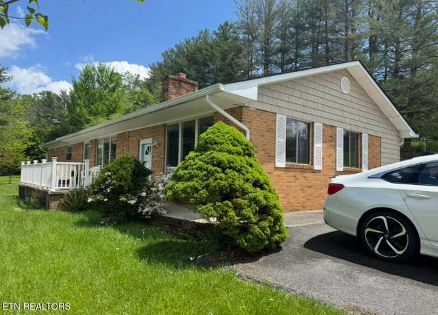 Property at 109 Oxford Cir, Harrogate, TN 37752, 3 beds, 2 baths