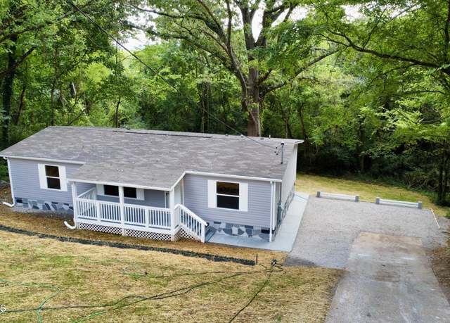 Property at 3954 Skyline Dr, Knoxville, TN 37914, 3 beds, 2 baths
