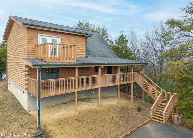 Property at 2626 Camden Way, Sevierville, TN 37876, 4 beds, 3 baths