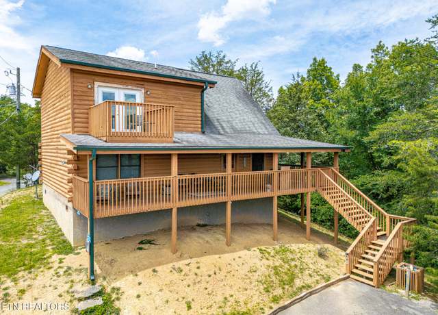 Property at 2626 Camden Way, Sevierville, TN 37876, 4 beds, 3 baths