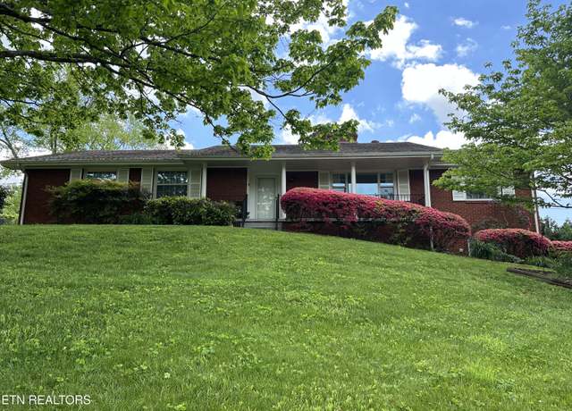 Property at 7116 Cresthill Dr, Knoxville, TN 37919, 4 beds, 3 baths