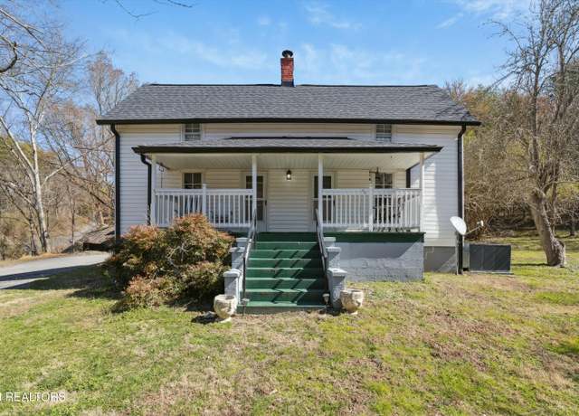 Property at 1216 Powder Springs Rd, Sevierville, TN 37876, 3 beds, 2 baths