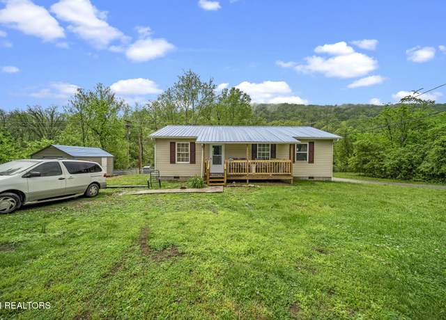 Property at 301 Hill St, Rocky Top, TN 37769, 3 beds, 1.5 baths
