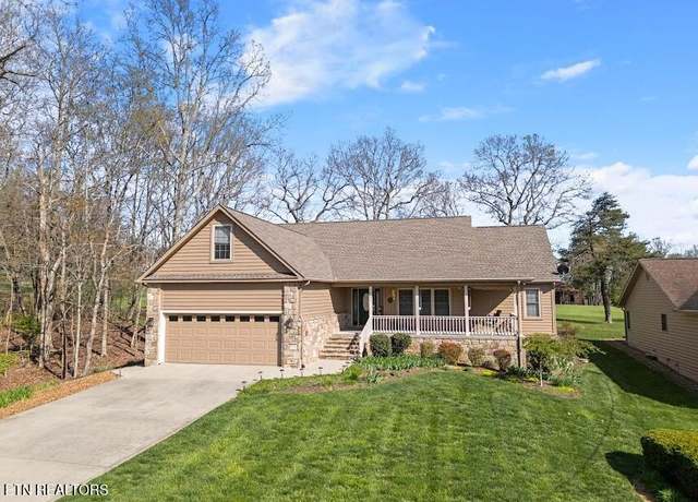 Property at 157 Greenwood Rd, Crossville, TN 38558, 3 beds, 2 baths