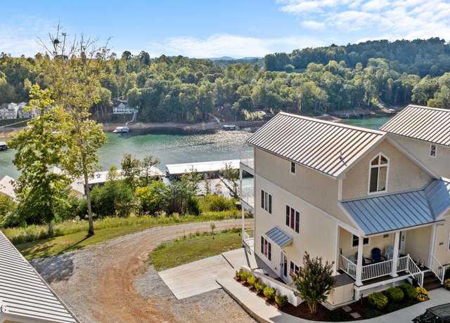 Property at 191 N Deer Village Ln Unit 59B, Lafollette, TN 37766, 2 beds, 2.5 baths