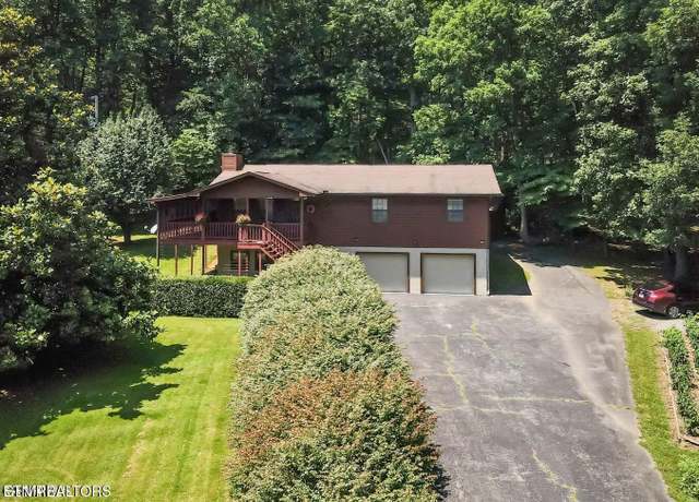 Property at 3188 Wears Dr, Sevierville, TN 37862, 3 beds, 4 baths