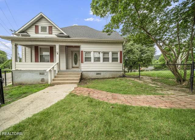 Property at 2701 Pershing St, Knoxville, TN 37917, 2 beds, 1 bath