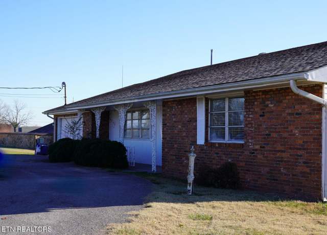 Property at 535 Boyds Creek Hwy, Seymour, TN 37865, 3 beds, 2 baths