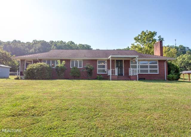 Property at 1702 E Central Ave, Lafollette, TN 37766, 3 beds, 2 baths