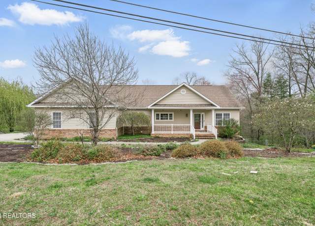 Property at 484 Peavine Firetower Rd, Crossville, TN 38571, 3 beds, 3.5 baths