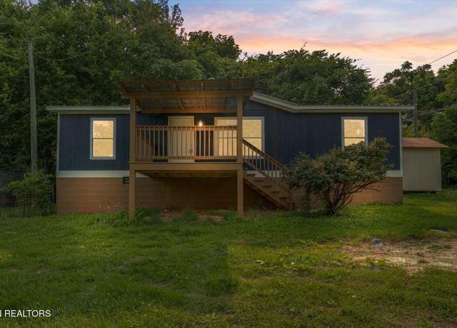 Property at 135 Mt View Rd, Sweetwater, TN 37874, 3 beds, 2 baths