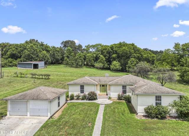 Property at 554 Briggs Rd, Dandridge, TN 37725, 3 beds, 2 baths
