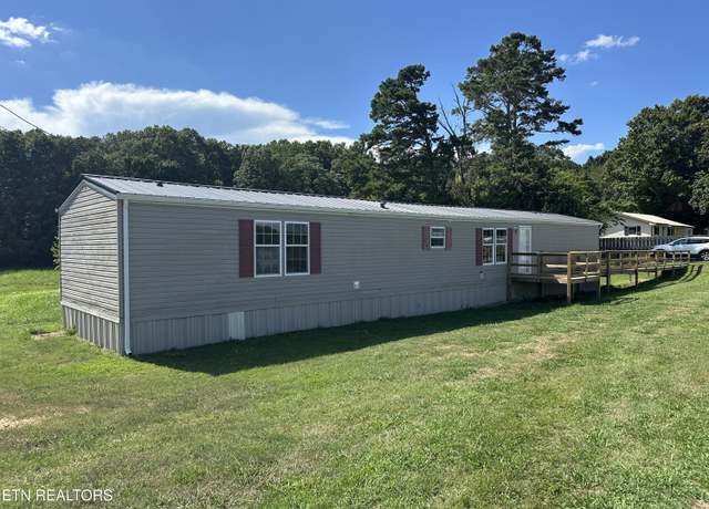 Property at 225 Sunnyside Rd, Sweetwater, TN 37874, 2 beds, 2 baths