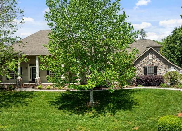Property at 3756 Andrew Boyd Dr, Maryville, TN 37804, 3 beds, 2.5 baths