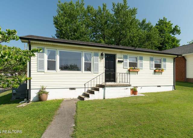 Property at 2401 Washington Ave, Knoxville, TN 37917, 3 beds, 1 bath