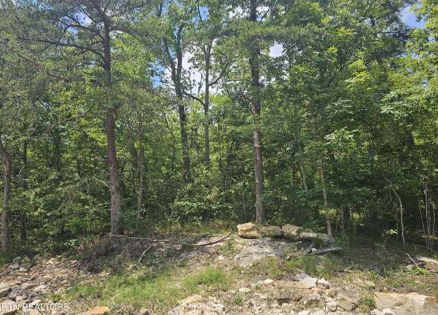 Property at 371 St. George Dr, Crossville, TN 38558