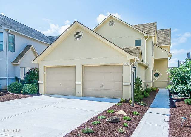 Property at 3445 Commodore Pt, Knoxville, TN 37922, 3 beds, 3 baths