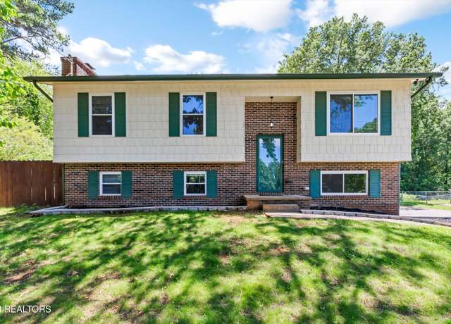 Property at 1538 Johnathan Dr, Louisville, TN 37777, 4 beds, 2 baths