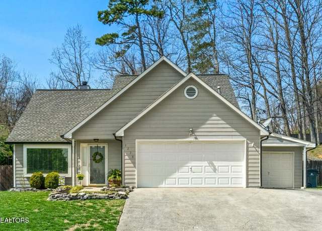 Property at 3238 Kingsmore Dr, Knoxville, TN 37921, 3 beds, 2.5 baths