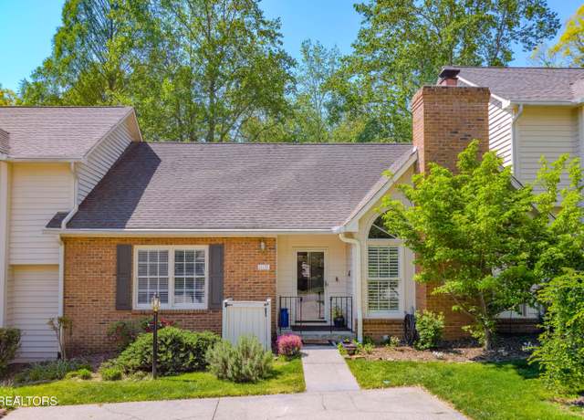 Property at 1109 Greywood Dr, Knoxville, TN 37923, 3 beds, 3.5 baths