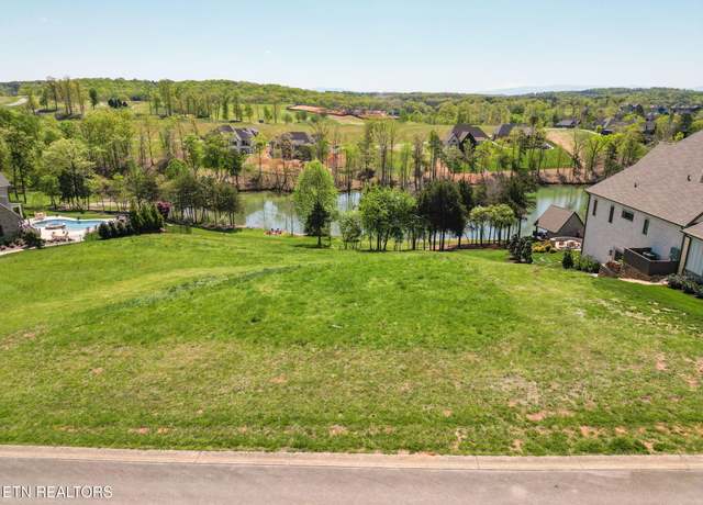 Property at 585 Zepher Dr, Lenoir City, TN 37772