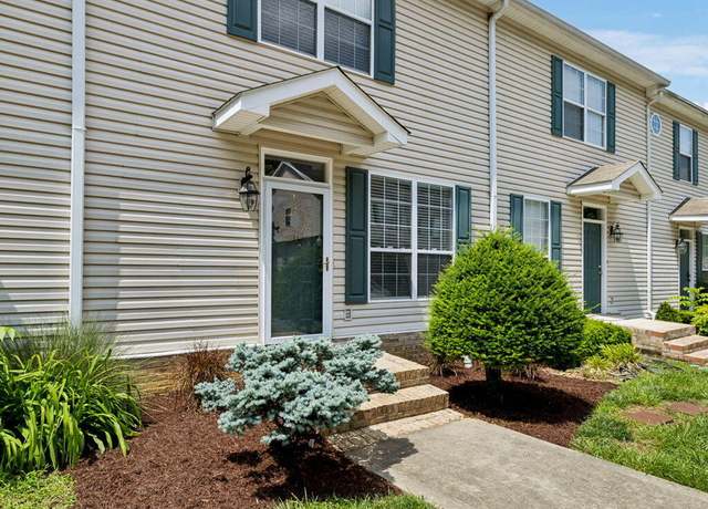 Property at 10737 Prince Albert Way, Knoxville, TN 37934, 2 beds, 2.5 baths