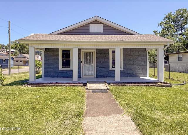 Property at 130 E Quincy Ave, Knoxville, TN 37917, 3 beds, 1 bath