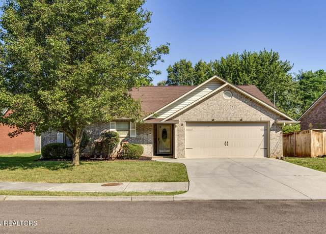 Property at 1853 Tillery Square Ln, Knoxville, TN 37912, 3 beds, 2 baths