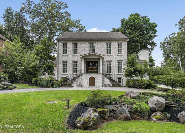 Property at 647 Kenesaw Ave, Knoxville, TN 37919, 6 beds, 5 baths