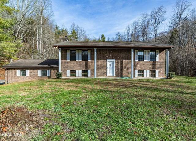 Property at 2313 Hall Rd, Dandridge, TN 37725, 3 beds, 2.5 baths