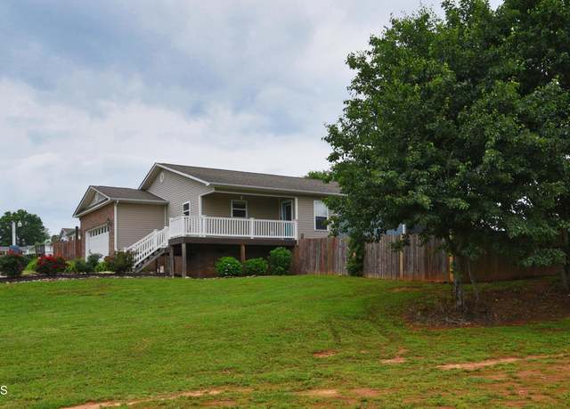 Property at 106 Alfred Mccammon Rd, Maryville, TN 37804, 3 beds, 2 baths