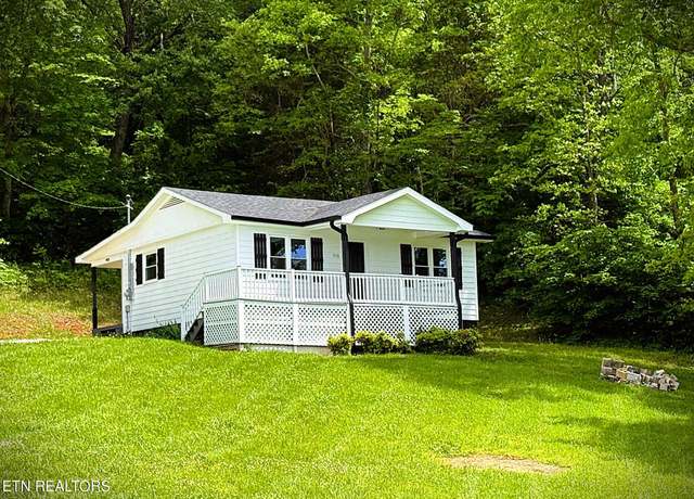 Property at 210 Bluebird Dr, Livingston, TN 38570, 2 beds, 1 bath