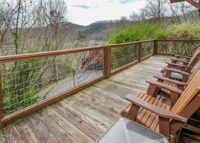 Property at 2939 Drue Fox Way, Sevierville, TN 37862, 2 beds, 1 bath