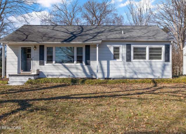 Property at 2807 Fairmont Blvd, Knoxville, TN 37917, 3 beds, 1 bath
