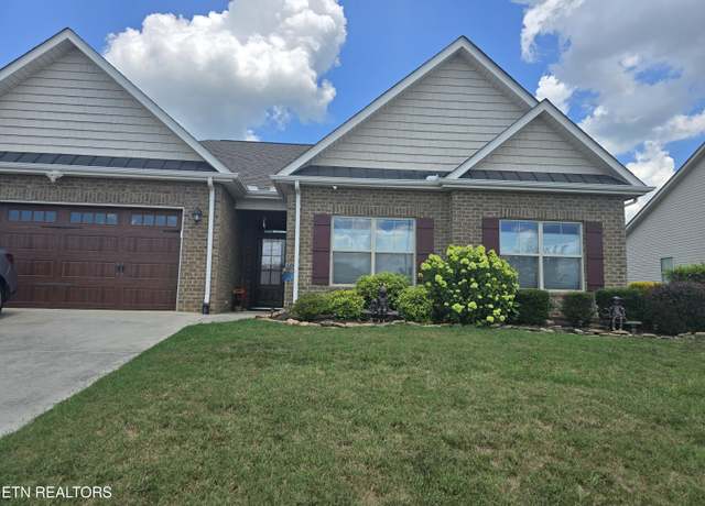 Property at 2207 Frewin Ct, Sevierville, TN 37876, 3 beds, 2 baths