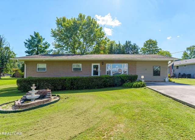 Property at 508 Broadview Dr, Sevierville, TN 37862, 4 beds, 2 baths